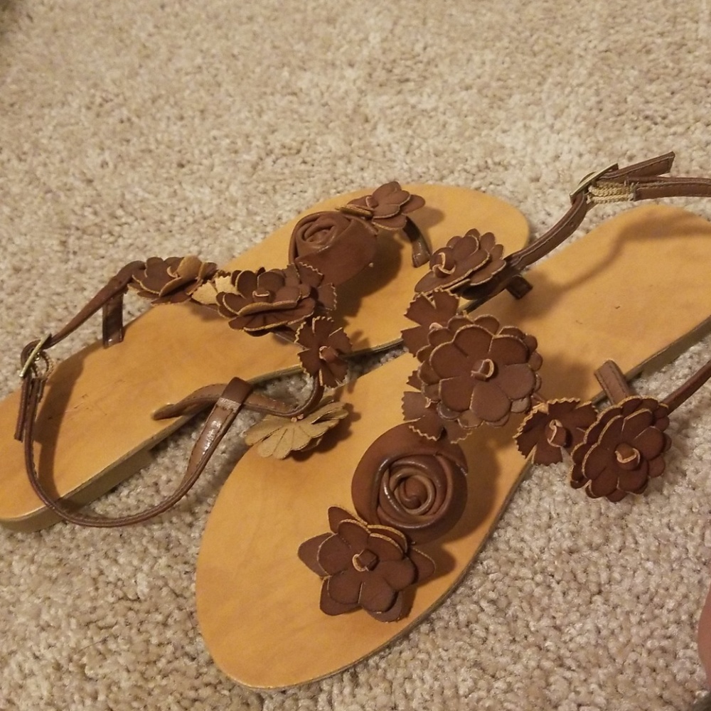 Forever 21 Brown Flower Sandals